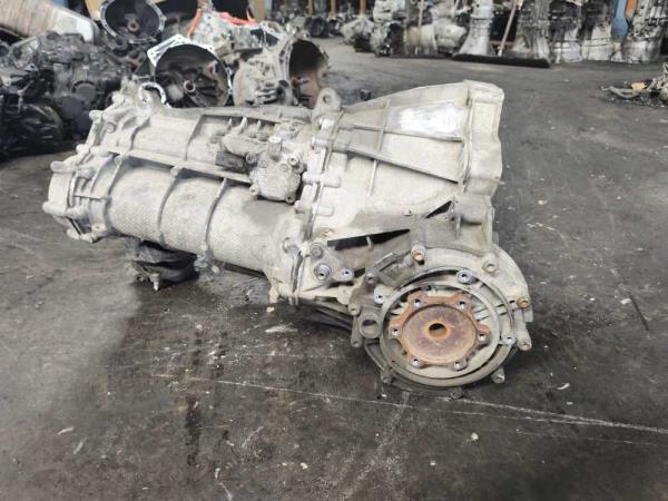 BOITE DE VITESSE MANUEL AUDI 1.8TFSI CODE: JJF - Vue 3